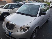Usata Lancia Ypsilon 60 CV (44 kW) 2011 Grigio Utilitaria
