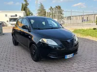Usata Lancia Ypsilon 69 CV (50 kW) 2015 Nero Utilitaria