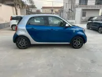 Usata Smart ForFour Passion 71 CV (52 kW) 2017 Blu Utilitaria