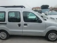 Usata Renault Kangoo Luxe 82 CV (60 kW) 2007 Argento Monovolume