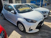 Usata Toyota Yaris 72 CV (52 kW) 2022 Bianco Utilitaria