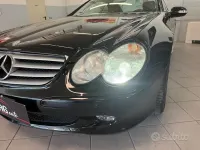 Usata Mercedes SL500 306 CV (225 kW) 2002 Nero Cabrio