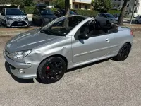 Usata Peugeot 206 CC 109 CV (80 kW) 2005 Argento Cabrio