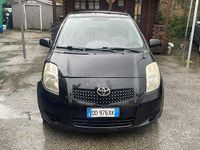 Usata Toyota Yaris Sol 89 CV (65 kW) 2006 Nero Berlina