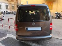 Usata VW Caddy Comfortline 102 CV (75 kW) 2011 Marrone Monovolume