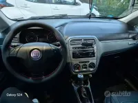 Usata Fiat Grande Punto 65 CV (47 kW) 2009 Grigio Utilitaria
