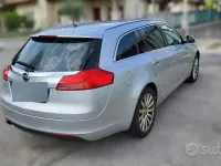 Usata Opel Insignia Sport 160 CV (117 kW) 2009 Grigio Station wagon