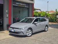 Usata VW Golf VIII 116 CV (85 kW) 2022 Moonstone grey Station wagon