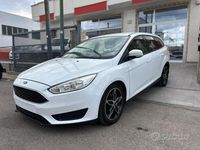 Usata Ford Focus 95 CV (69 kW) 2015 Bianco Station wagon
