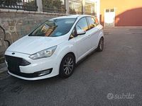 Begagnad Ford C-MAX 120 HK (88 kW) 2015 Minibuss