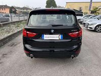 Usata BMW 218 Advantage 150 CV (110 kW) 2020 Nero Monovolume