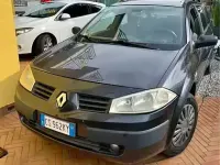 Usata Renault Mégane II 100 CV (73 kW) 2004 Giallo Berlina