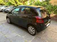 Usata Toyota Yaris 90 CV (66 kW) 2006 Nero Utilitaria