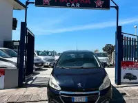 Usata Peugeot 208 Allure 75 CV (55 kW) 2016 Blu Utilitaria