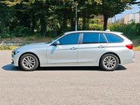 Usata BMW 318 190 CV (139 kW) 2016 Grigio Station wagon