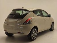 Usado Lancia Ypsilon S 95 CV (69 kW) 2017 Beige Utilitario