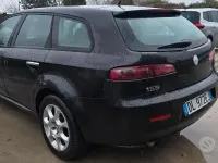 Second-hand Alfa Romeo 159 150 CP (110 kW) 2007 Negru Break