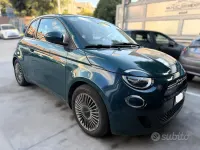 Usata Fiat 500e Icon 42 kW (58 CV) 2021 Bluazzurro Berlina
