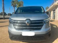 Usata Renault Trafic Zen 150 CV (110 kW) 2021 Argento Monovolume