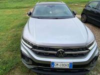 Usata VW T-Roc R-line 150 CV (110 kW) 2023 Argento SUV