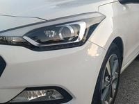 Usata Hyundai i20 75 CV (55 kW) 2016 Bianco Berlina