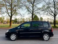 Usata VW Touran Trendline 150 CV (110 kW) 2009 Nero Monovolume