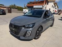 Usata Peugeot 208 Allure 101 CV (74 kW) 2025 Grigio Utilitaria