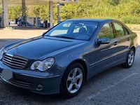 Usata Mercedes C320 Avantgarde 218 CV (160 kW) 2005 Argento Berlina