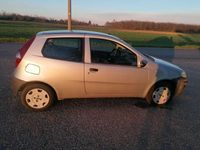 Usata Fiat Punto 60 CV (44 kW) 2005 Argento Utilitaria