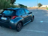 Usata Toyota Yaris Business Edition 72 CV (52 kW) 2023 Grigio Utilitaria