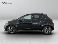 Ny Toyota Yaris Hybrid Trend 116 HK (85 kW) 2026 Svart Sedan