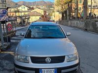 Usata VW Passat 110 CV (80 kW) 1998 Grigio Station wagon