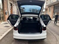 Usado Audi A4 143 CV (105 kW) 2014 Blanco Familiar