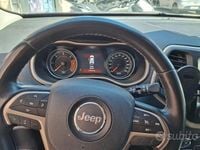 Usata Jeep Cherokee Limited 140 CV (102 kW) 2016 Nero SUV