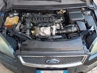 Usata Ford Focus 90 CV (66 kW) 2005 Grigio Berlina