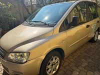 Usata Fiat Multipla 103 CV (75 kW) 2008 Oro Monovolume