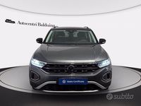 Usata VW T-Roc Life 150 CV (110 kW) 2023 Grigio indyum/tetto nero SUV