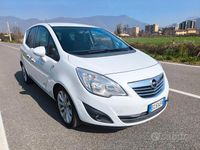 Usata Opel Meriva 101 CV (74 kW) 2011 Bianco Monovolume