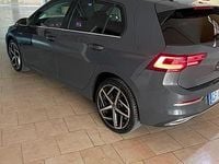 Usata VW Golf VIII Style 131 CV (96 kW) 2022 Grigio Berlina