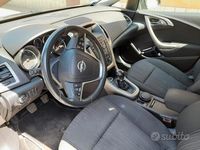 Usata Opel Astra 110 CV (80 kW) 2011 Berlina