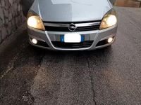 Usata Opel Astra Cosmo 101 CV (74 kW) 2004 Grigio Berlina
