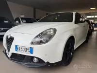 Usata Alfa Romeo Giulietta Distinctive 120 CV (88 kW) 2014 Bianco Utilitaria