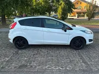 Usata Ford Fiesta 75 CV (55 kW) 2015 Bianco Utilitaria