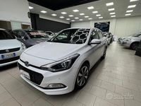 Usata Hyundai i20 Style 74 CV (54 kW) 2015 Bianco Berlina