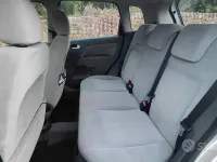 Usata Ford Fiesta Ghia 80 CV (58 kW) 2002 Grigio Utilitaria