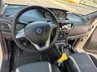 Usata Lancia Ypsilon 69 CV (50 kW) 2014 Bianco Utilitaria