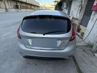 Usata Ford Fiesta 97 CV (71 kW) 2010 Grigio Berlina