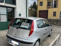Usata Fiat Punto 80 CV (58 kW) 2000 Grigio Utilitaria