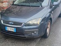 Usata Ford Focus 109 CV (80 kW) 2008 Grigio Utilitaria