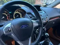 Usata Ford Fiesta 80 CV (58 kW) 2015 Nero Utilitaria